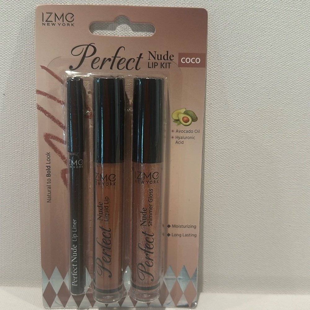 IZME NEW YORK Perfect Nude Lip Kit Coco in Nude & Shimmer Gloss w/ Lip liner.